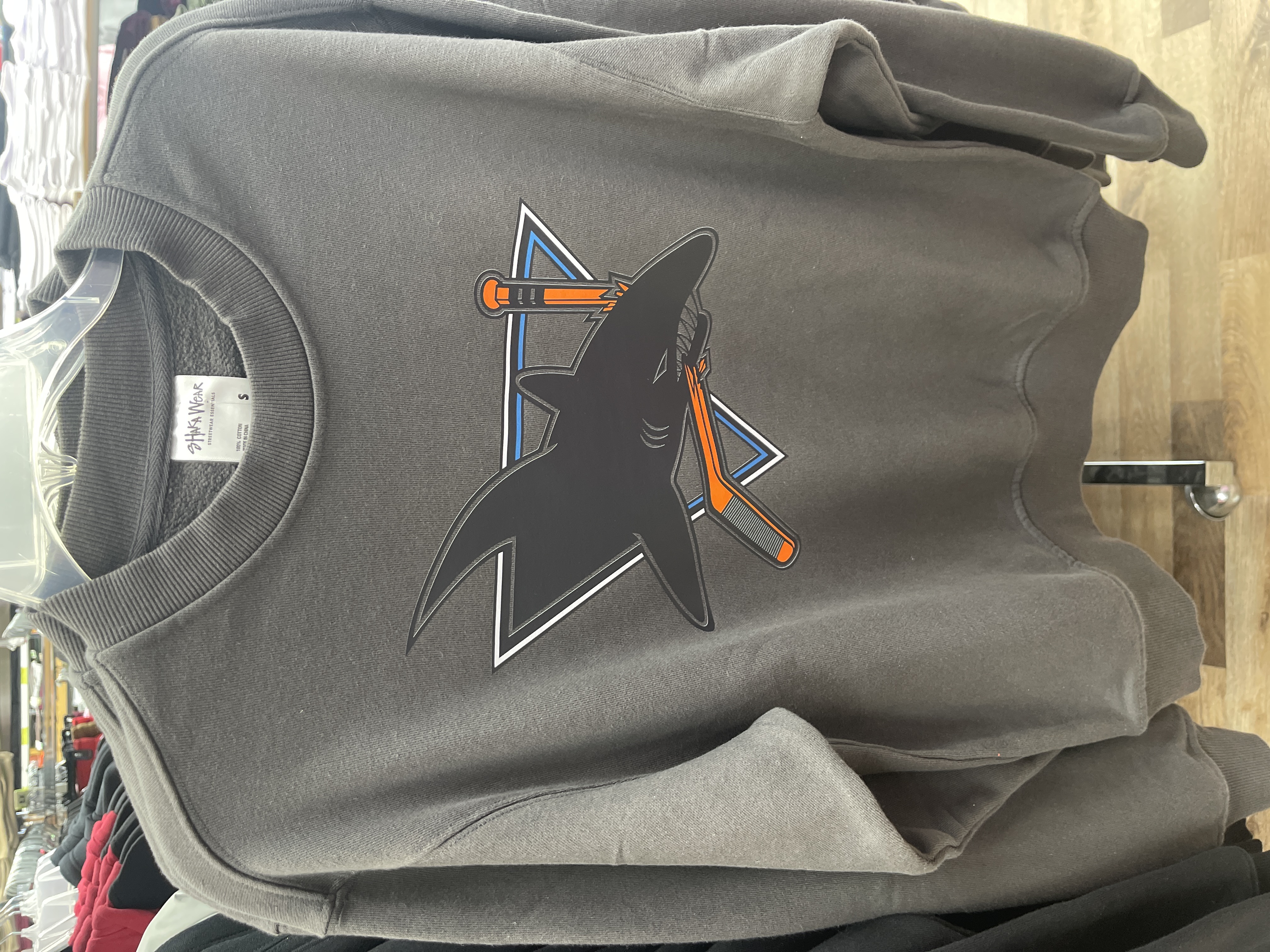 Jeans Plus Old School Classic Sharks Crewneck