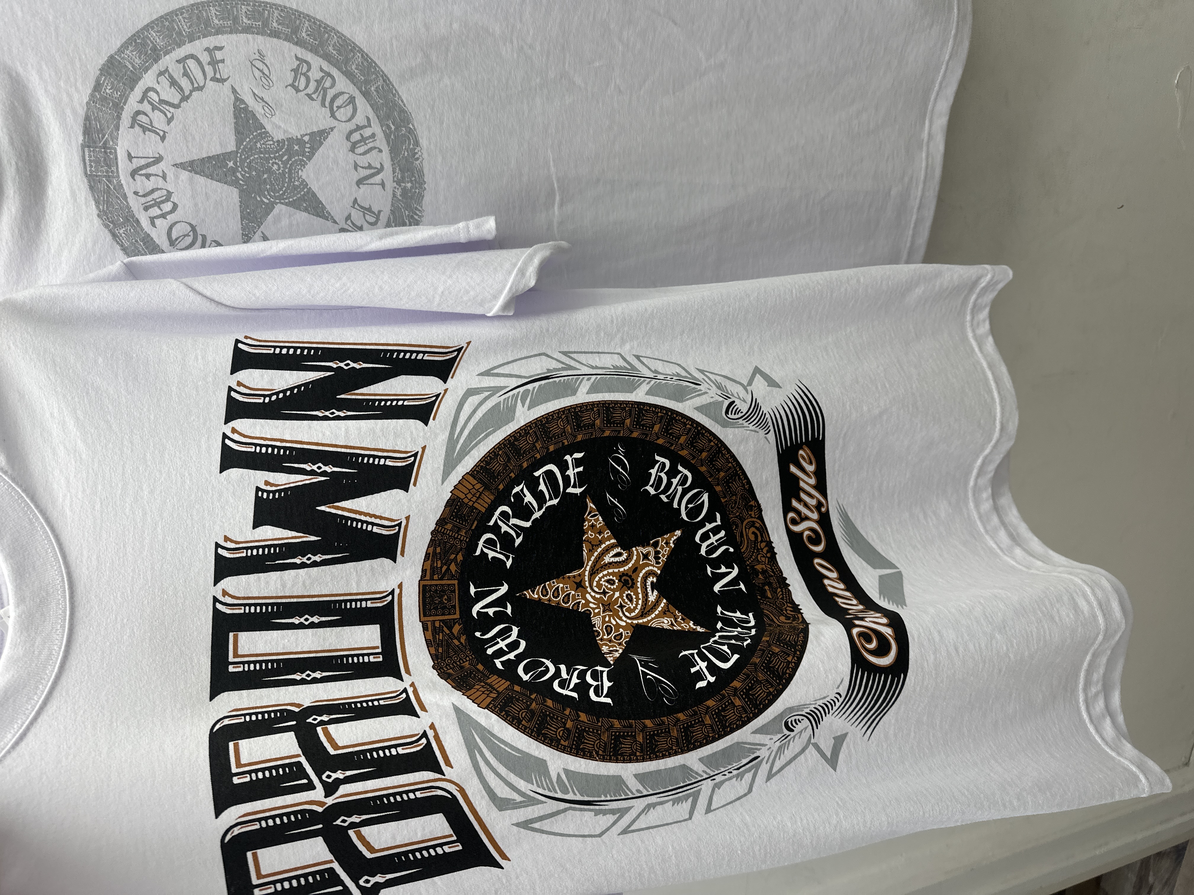 Jeans Plus Brown Pride Graphic Ter