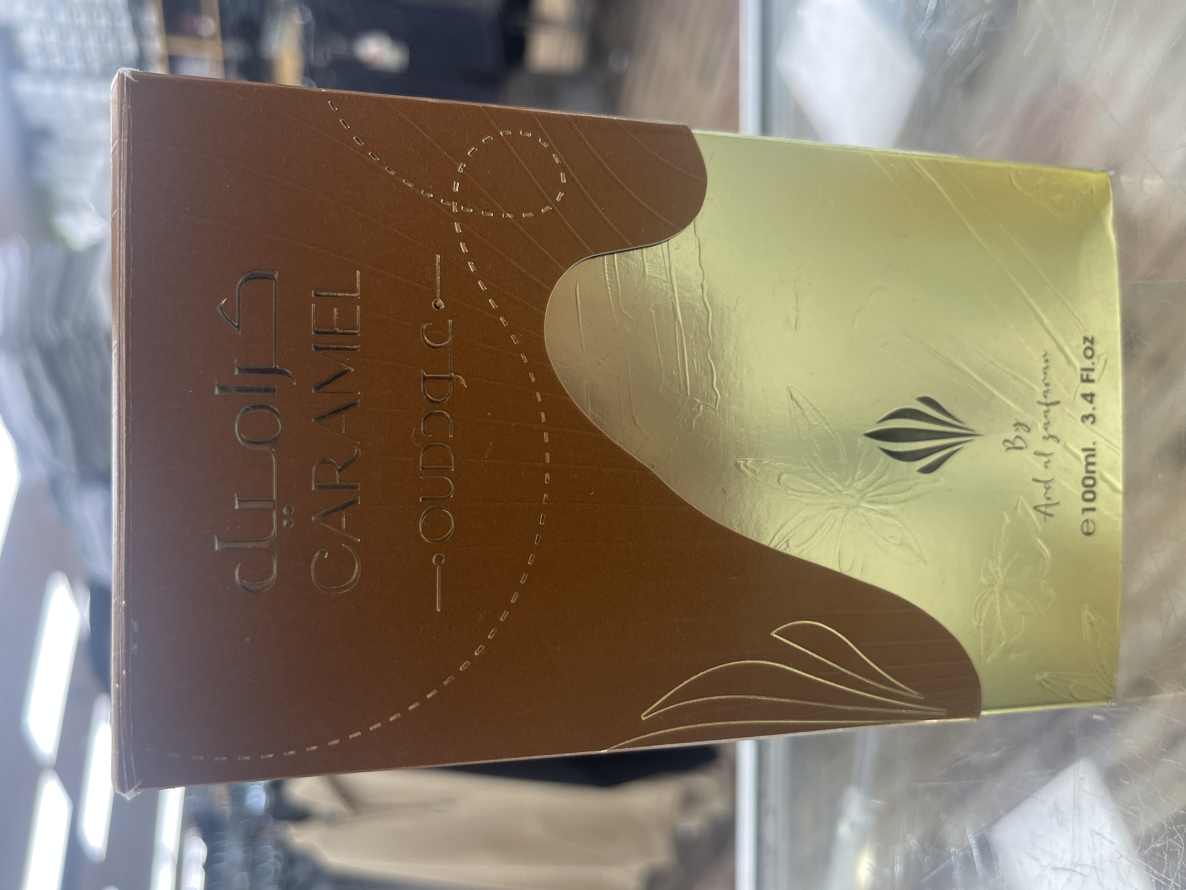 Jeans Plus Caramel Oud Cologne
